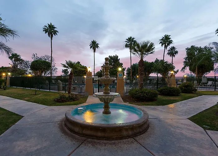 & Hotel Yuma
