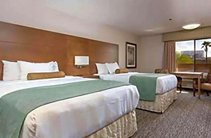 Hotel &