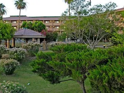 Hotel &
